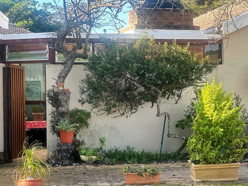 3 Bedroom Property for Sale in Van Riebeeckstrand Western Cape